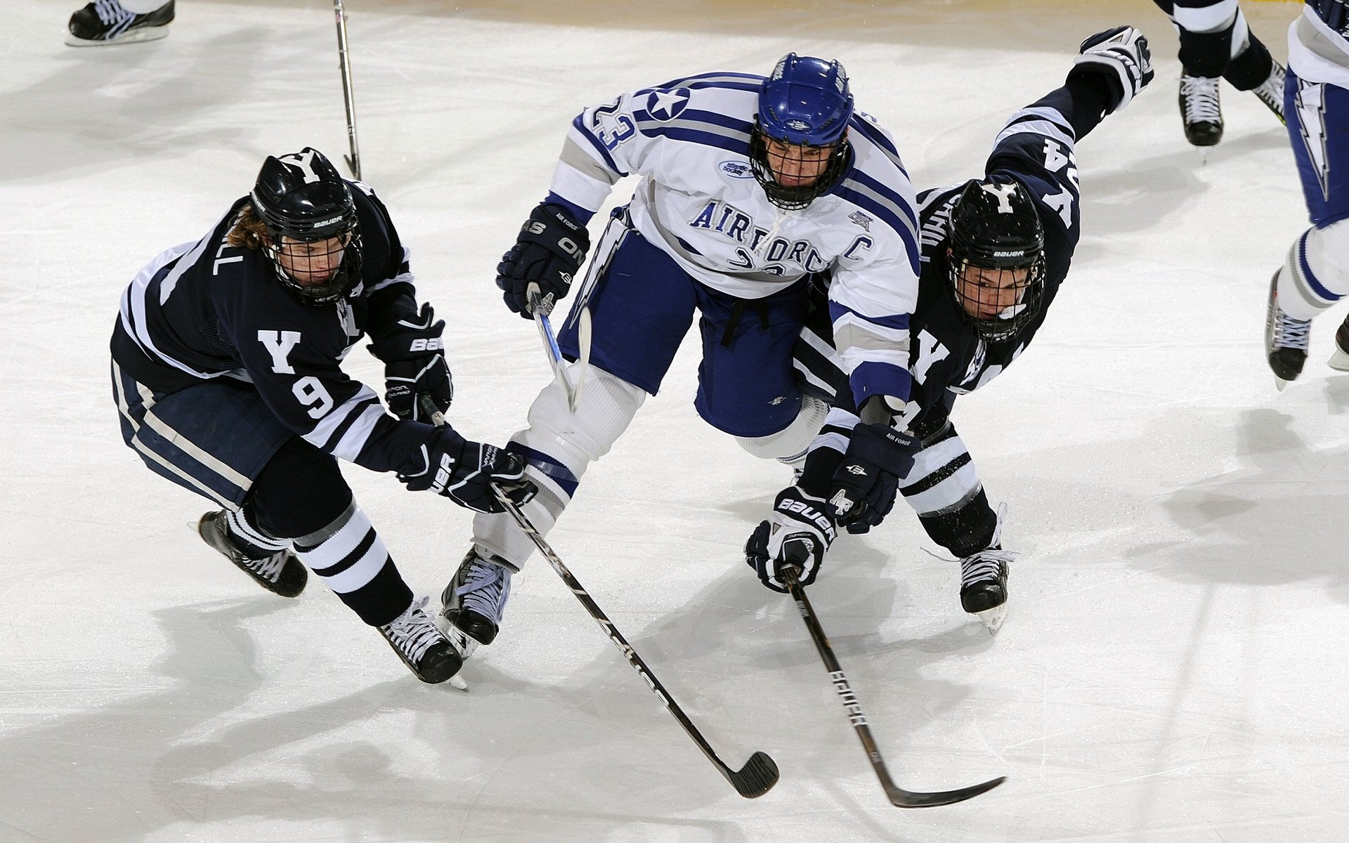 医疗突破：运动伤害康复新技术揭秘，运动伤病康复